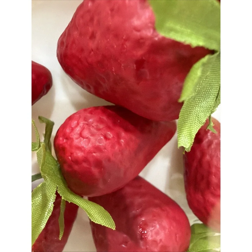 Artificial Fruit Strawberries Lifelike Fake Simulation Decor Movie Prop Vintage3